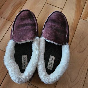 Olukai slippers
